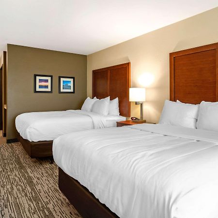 Comfort Inn & Suites Ames Near Isu Campus المظهر الخارجي الصورة