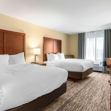 Comfort Inn & Suites Ames Near Isu Campus المظهر الخارجي الصورة