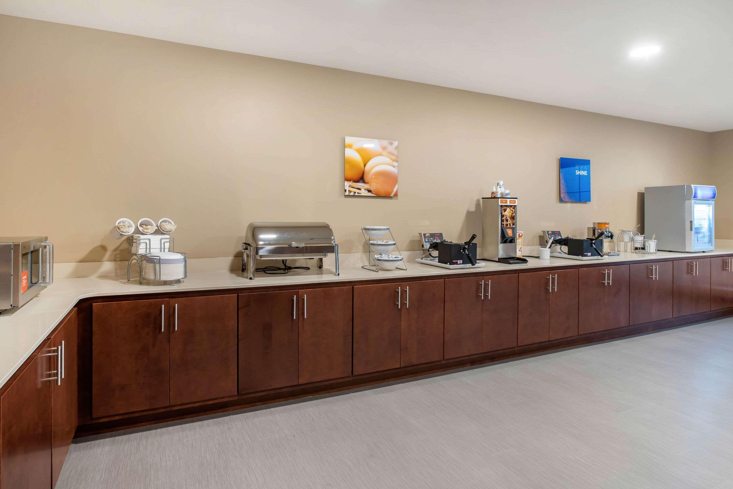 Comfort Inn & Suites Ames Near Isu Campus المظهر الخارجي الصورة