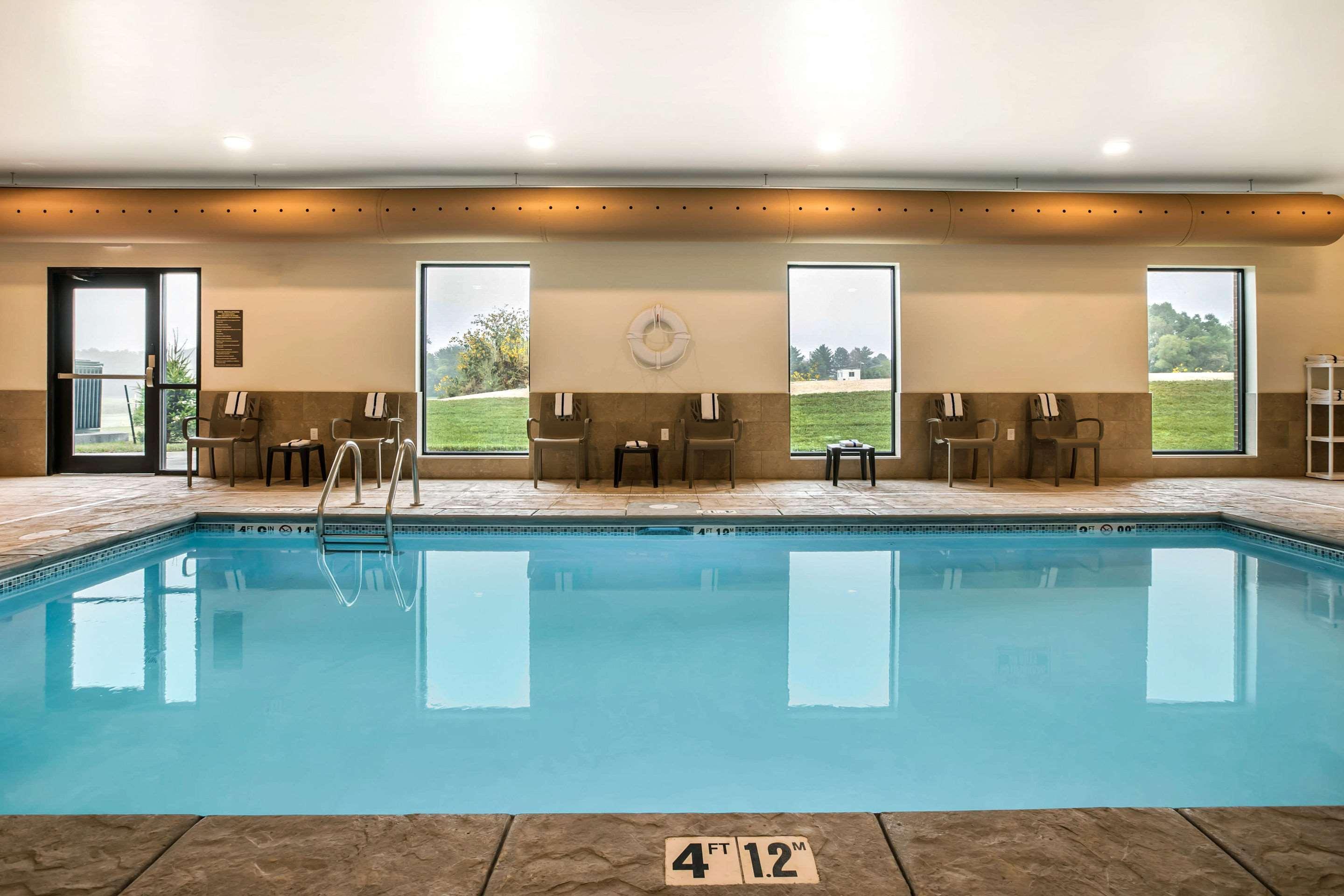 Comfort Inn & Suites Ames Near Isu Campus المظهر الخارجي الصورة